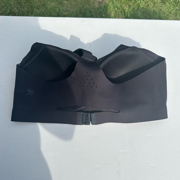 Sports bra - Picture 2 of 3